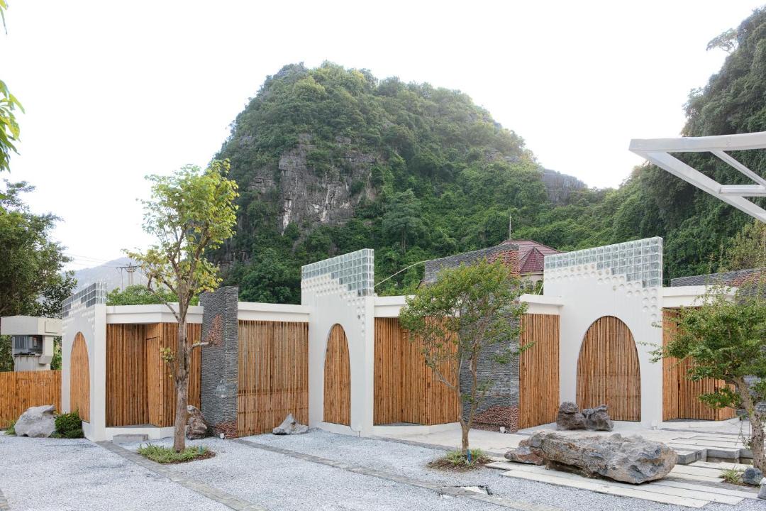 Photo of Others in Hoa Lu