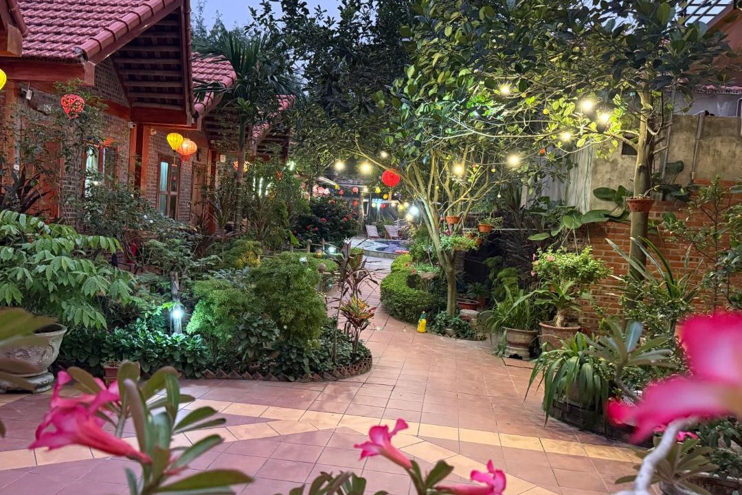 Photo of Others in Hoa Lu