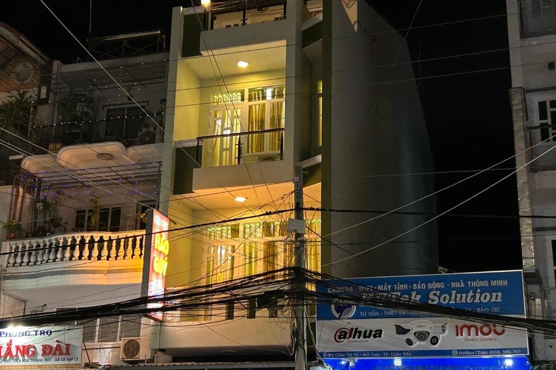 Photo of Others in Nui Sam
