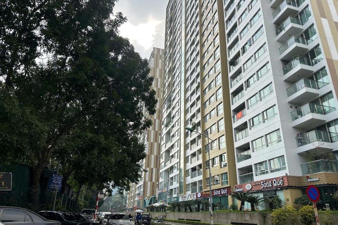 Photo of Buildings in Trung Hoa Nhan Chinh
