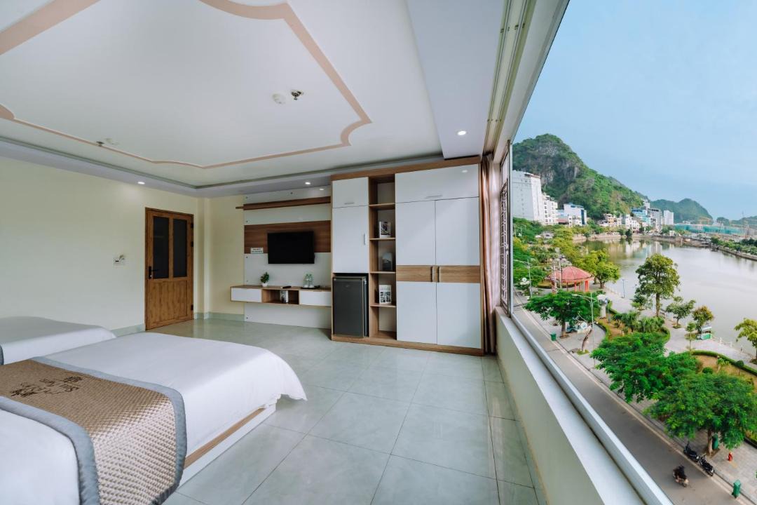 Photo of Others in Cat Ba