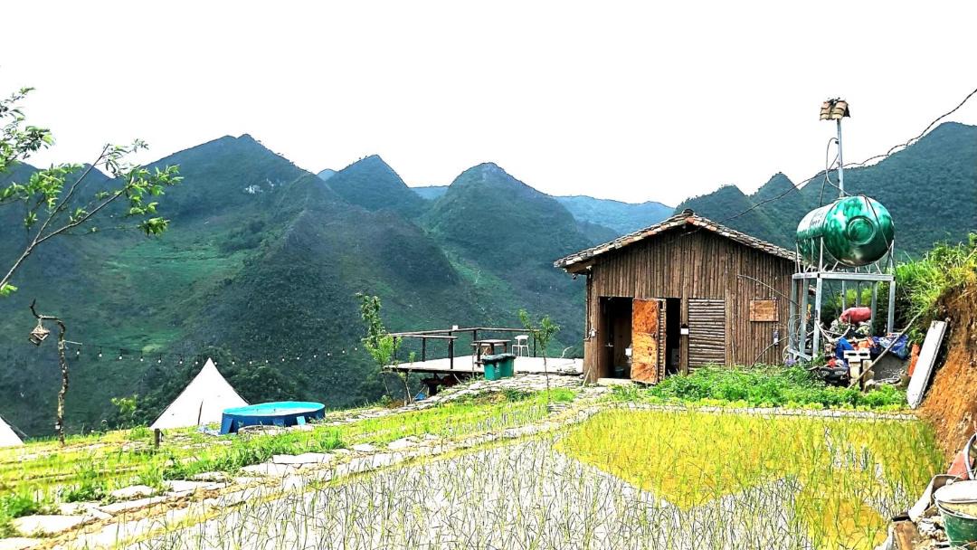 Photo of Others in Dong Van