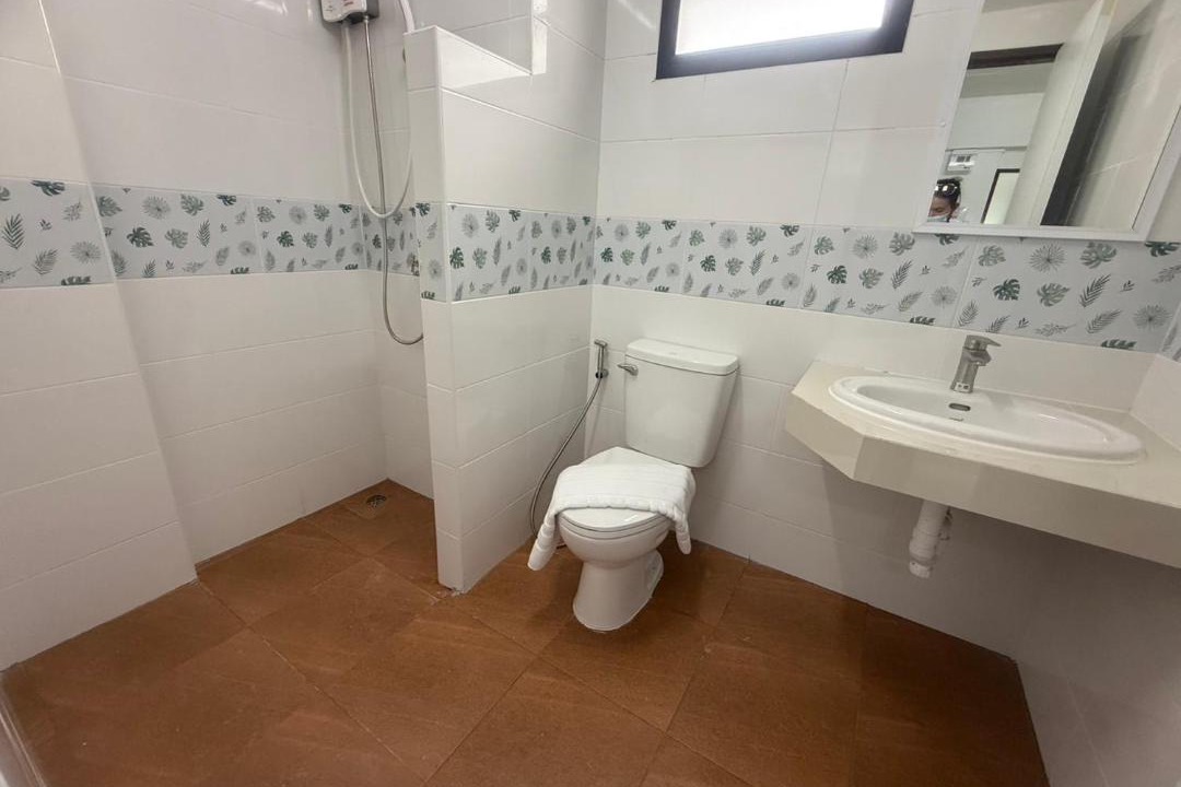 Photo of Bathroom in Map Yang Phon