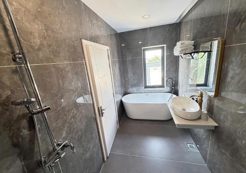 Photo of Bathroom in Trang Bang