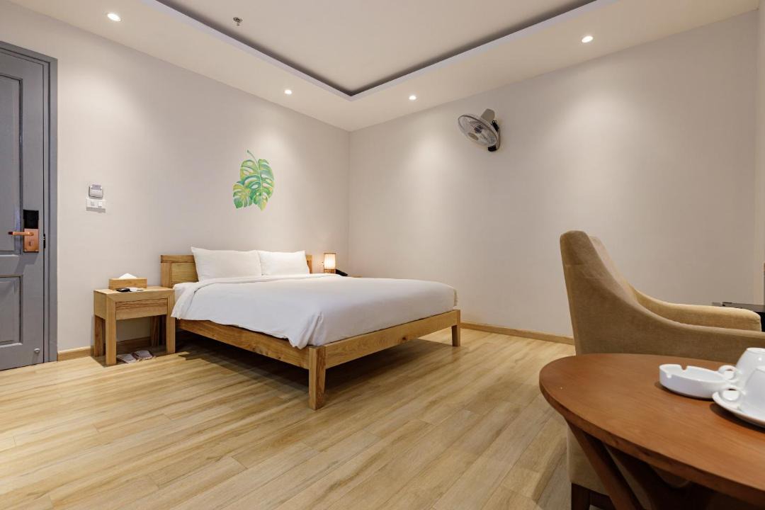 Photo of Bedroom in Trung Hoa Nhan Chinh
