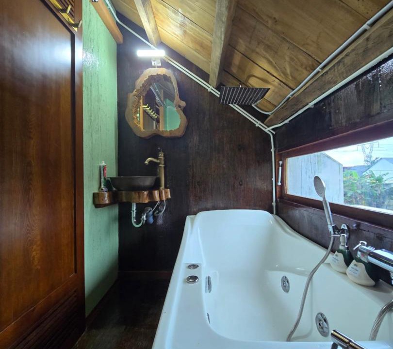 Photo of Bathroom in Phong Dien