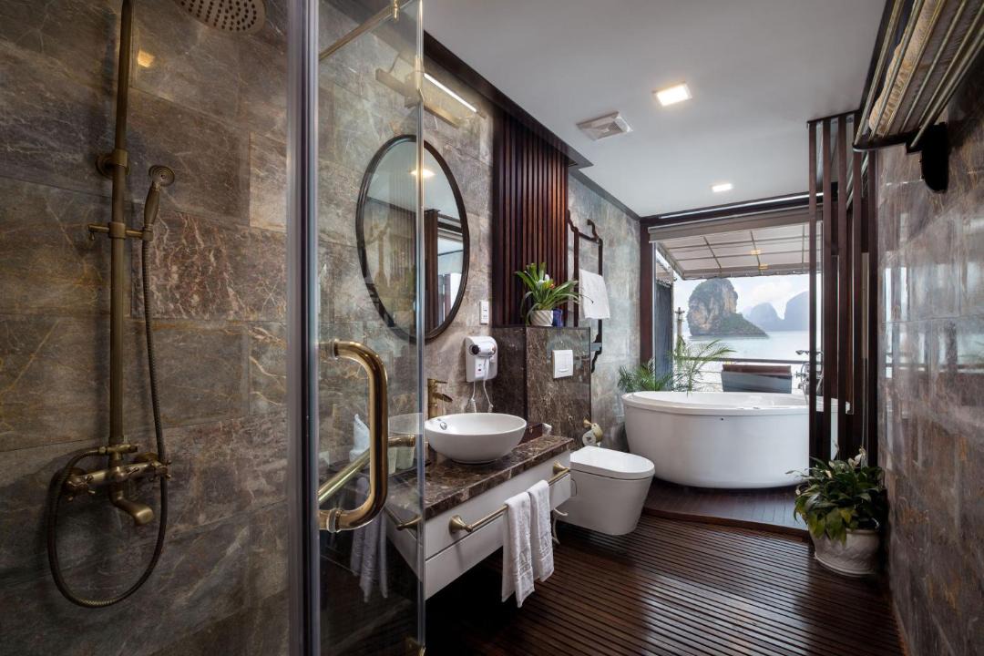 Photo of Bathroom in Ha Long