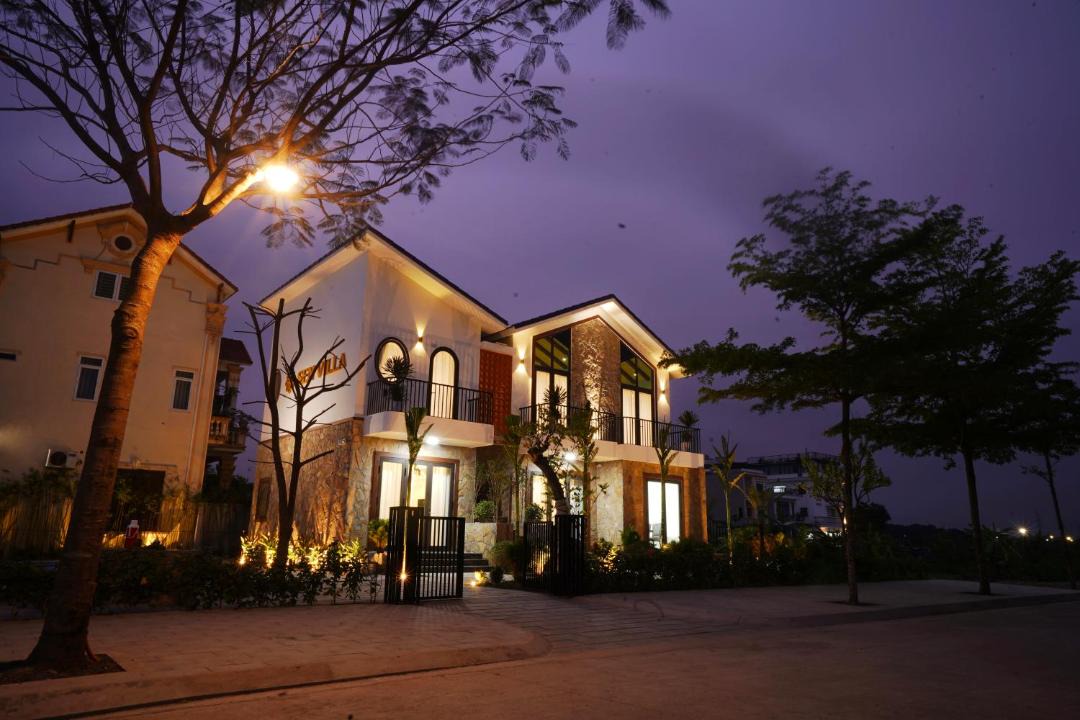 Photo of Others in Hoa Lu