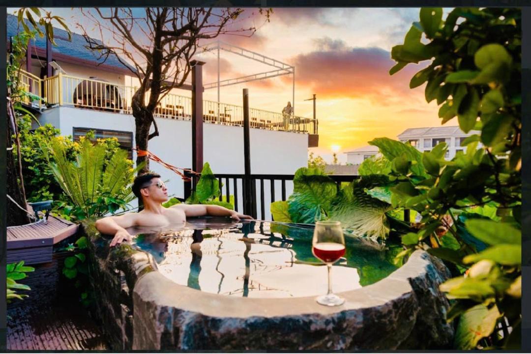 Photo of Others in Cat Ba