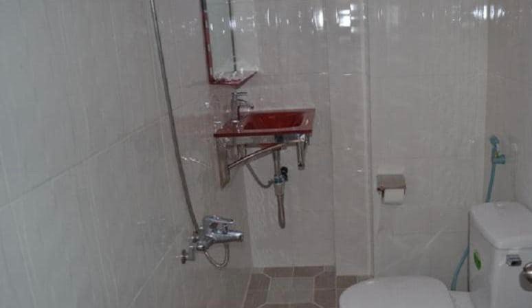 Photo of Bathroom in East Ham Tien Beach