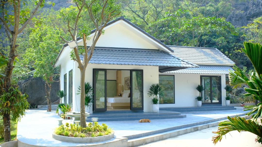 Photo of Others in Hoa Lu