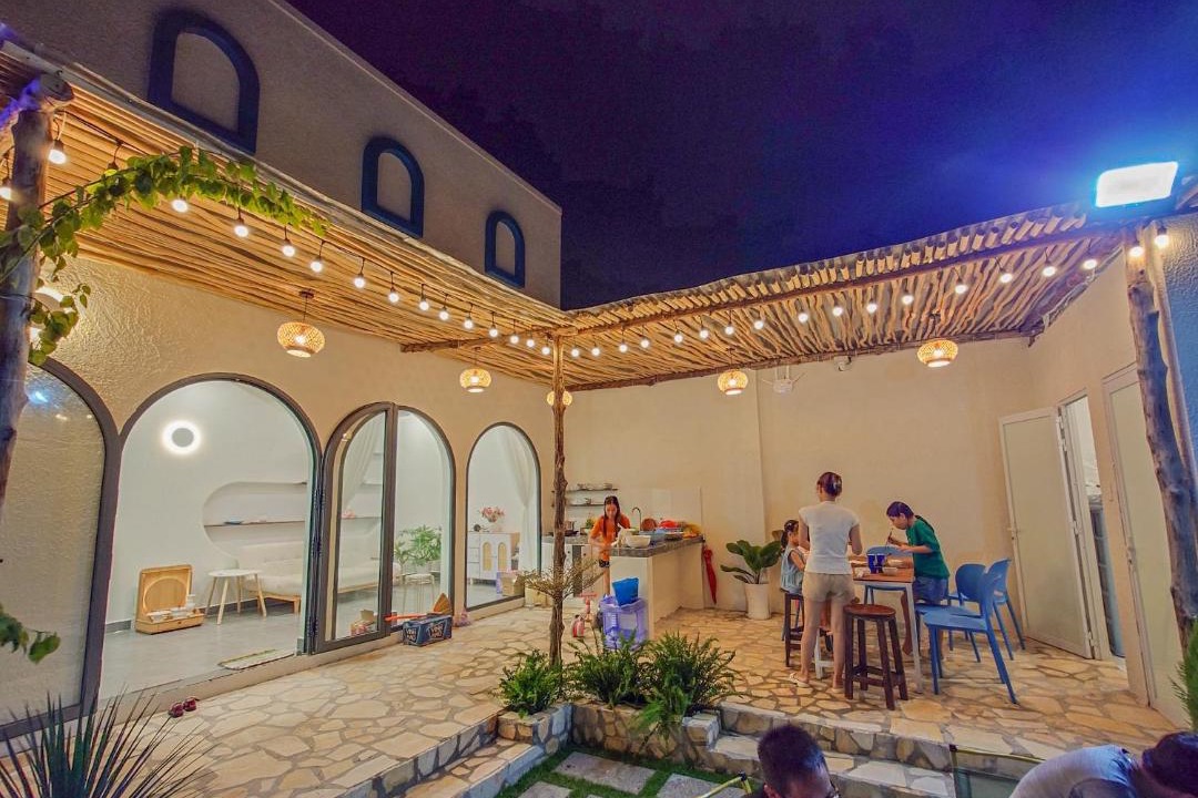 Photo of Patio Balcony in Old Quarter