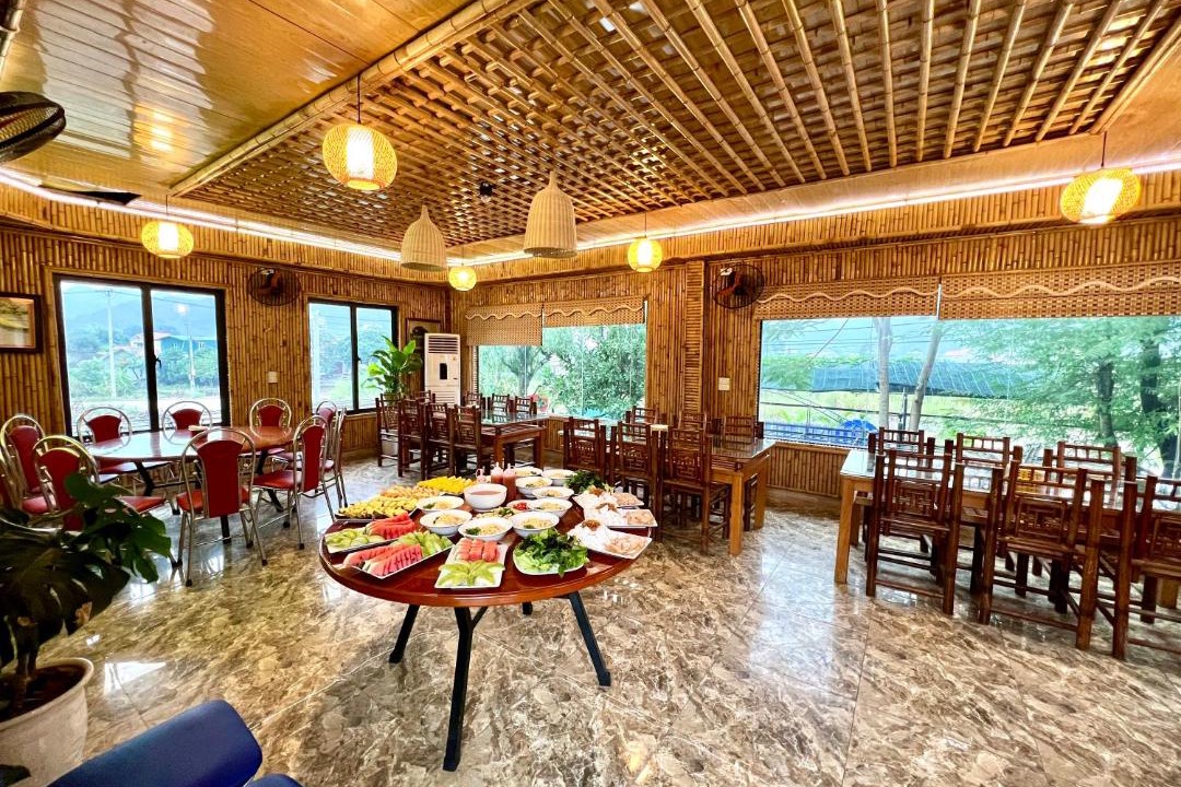 Photo of Others in Hoa Lu