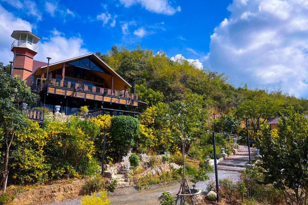 Photo of Buildings in Sattahip