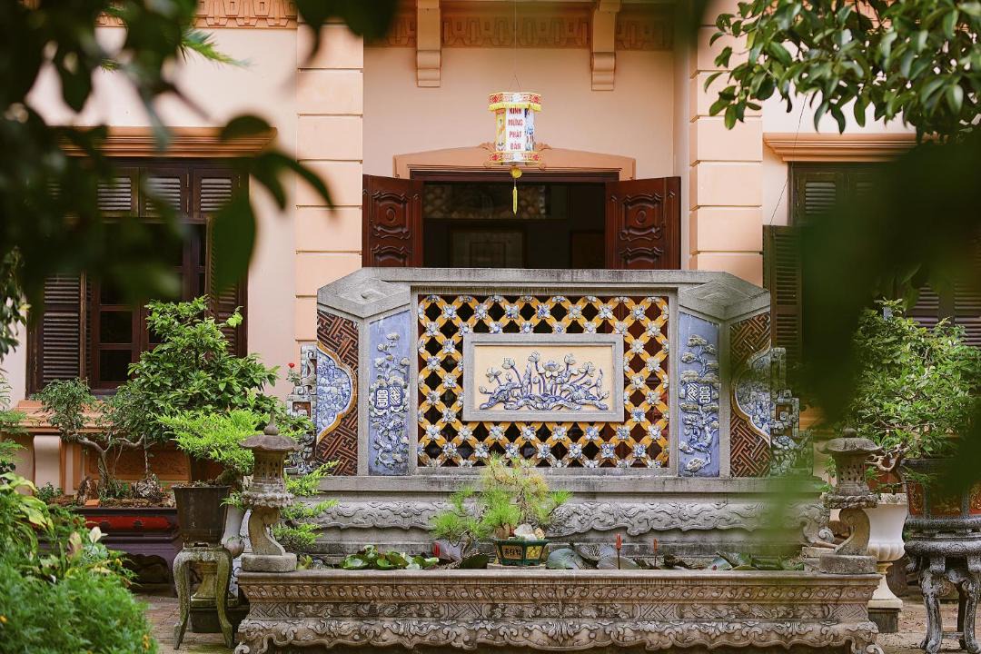 Photo of Others in Hue