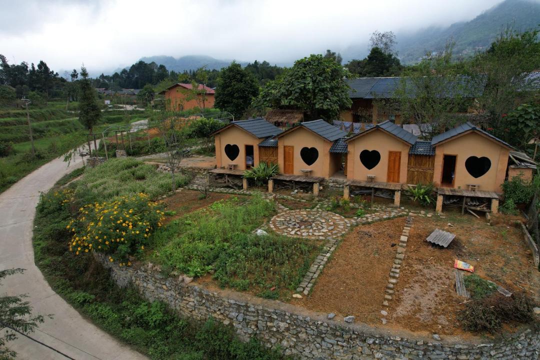 Photo of Others in Quan Ba