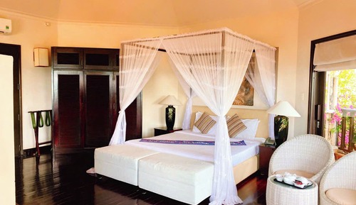 Ocean View Bungalow