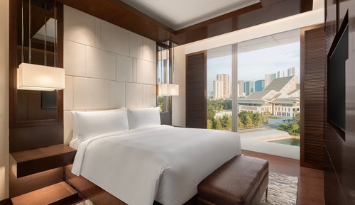 Deluxe Suite, 1 King Bed, Non Smoking