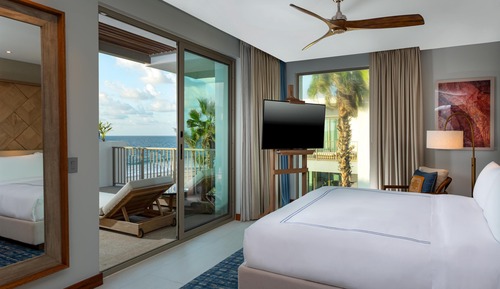 Suite, 1 King Bed, Private Pool, Oceanfront