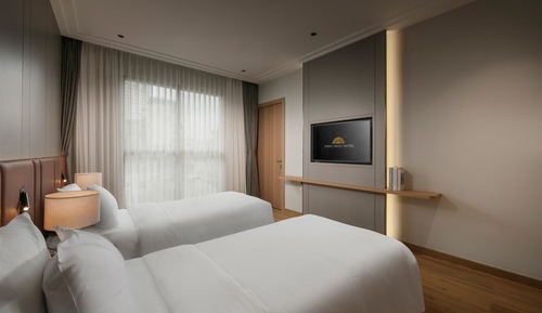 Deluxe Double Room, City View