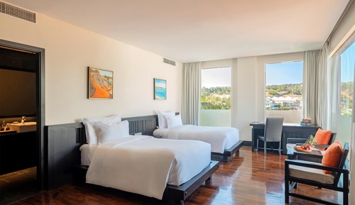 Premier Room