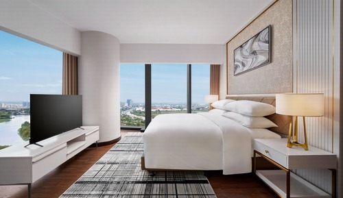 Deluxe Room, 1 King Bed