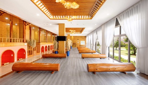 Three Bedroom Deluxe Suite includes unlimited Jjimjilbang Spa