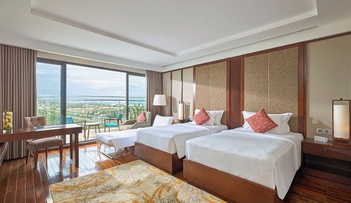 Deluxe Double or Twin Room