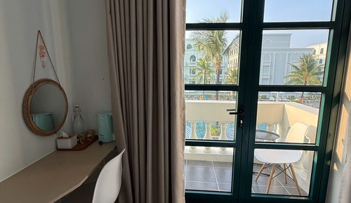 Deluxe Double Room, Pool View
