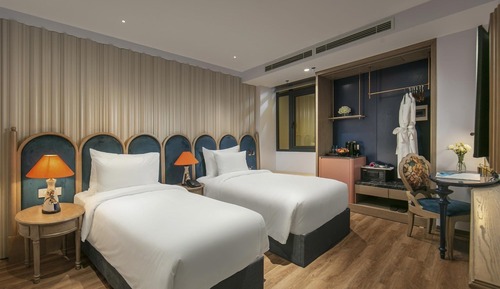 Deluxe Double or Twin Room