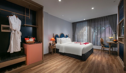Presidential Double Room, Balcony, City View