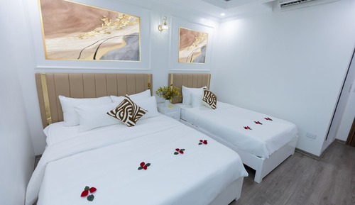 Family Triple Room, Courtyard View
