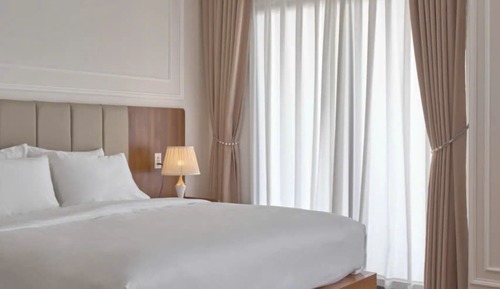 Premier Double Room, City View