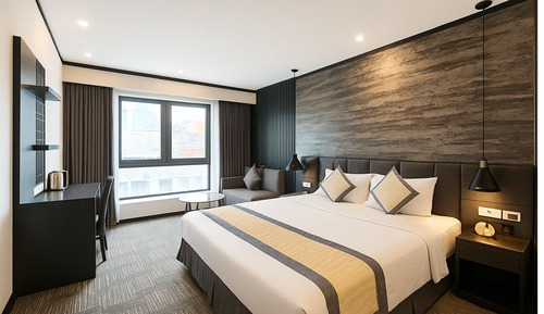 Executive Suite with Bathtub and City View