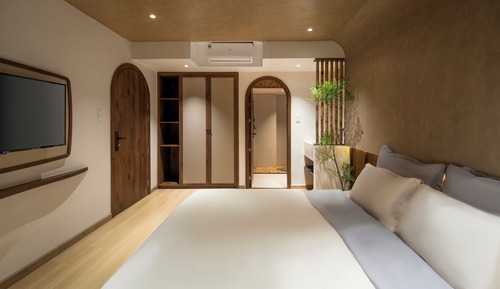Family Apartment, City View
