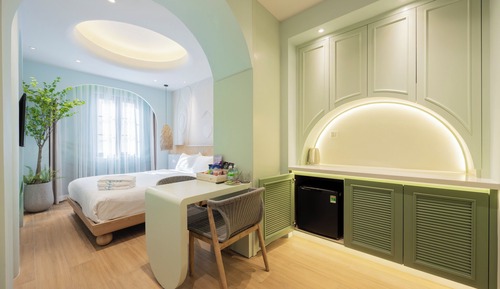 Design Double Room, 1 King Bed, City View