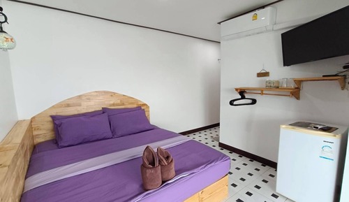 Room, 1 King Bed, Sea View