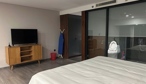 Deluxe Duplex, Balcony