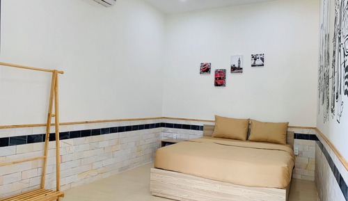 Deluxe Double Room, 1 Queen Bed, Non Smoking, Private Bathroom