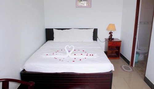 Basic Double Room, Garden View