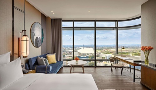 Deluxe Room, 1 King Bed