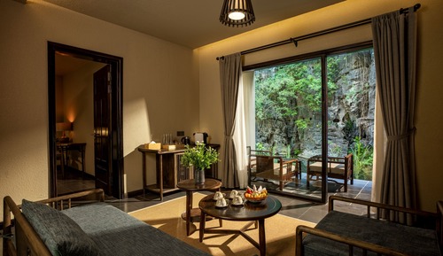 Nature Suite Two Queens