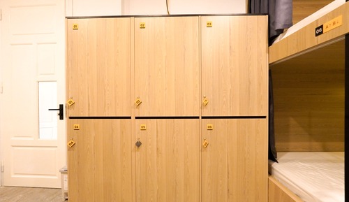 Economy Shared Dormitory, Women only