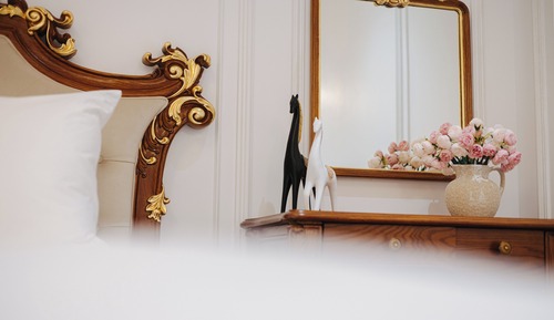 Deluxe Studio Suite