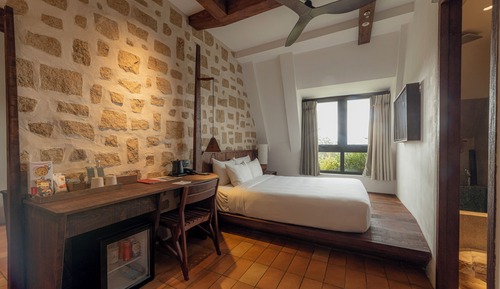 Superior Double Room, 1 Queen Bed, Bathtub, Garden View