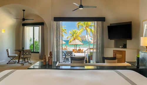 Suite, Beachfront (Plunge Pool)