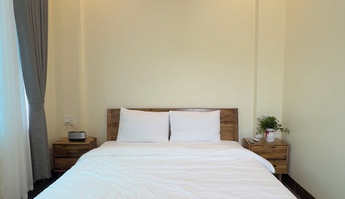 Basic Double Room, Patio, Garden View