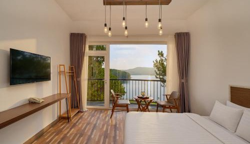 Double Room with Lake View
