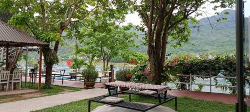 Bungalow with Patio