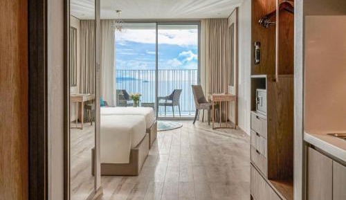 Family Room with Sea View